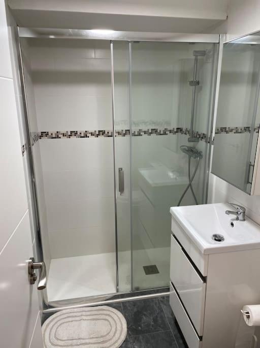 Bonito Y Acogedor Apartamento Cerca De Donostia San Sebastian Lezo Buitenkant foto